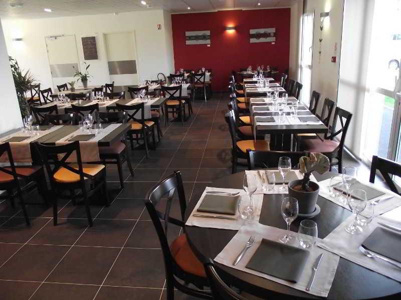 Brit Hotel Saint-Meen-Le-Grand En Broceliande Exterior foto