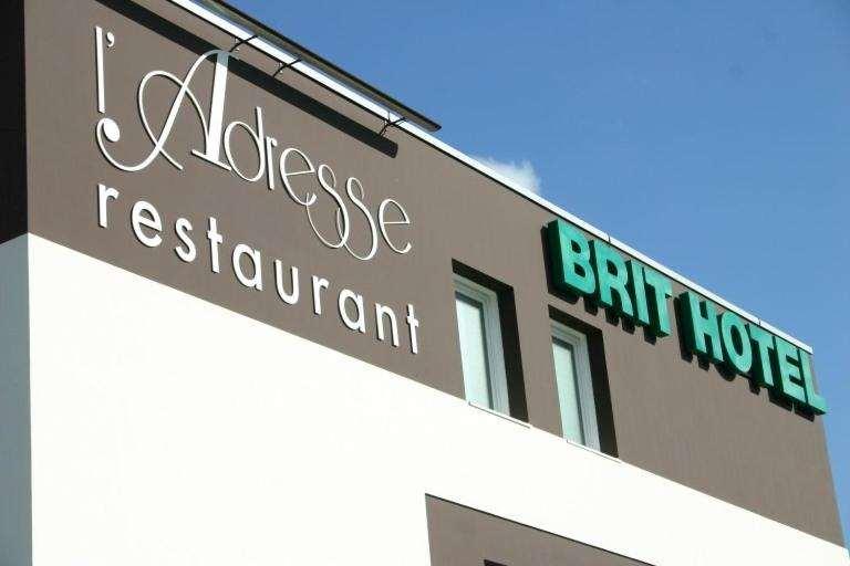 Brit Hotel Saint-Meen-Le-Grand En Broceliande Exterior foto