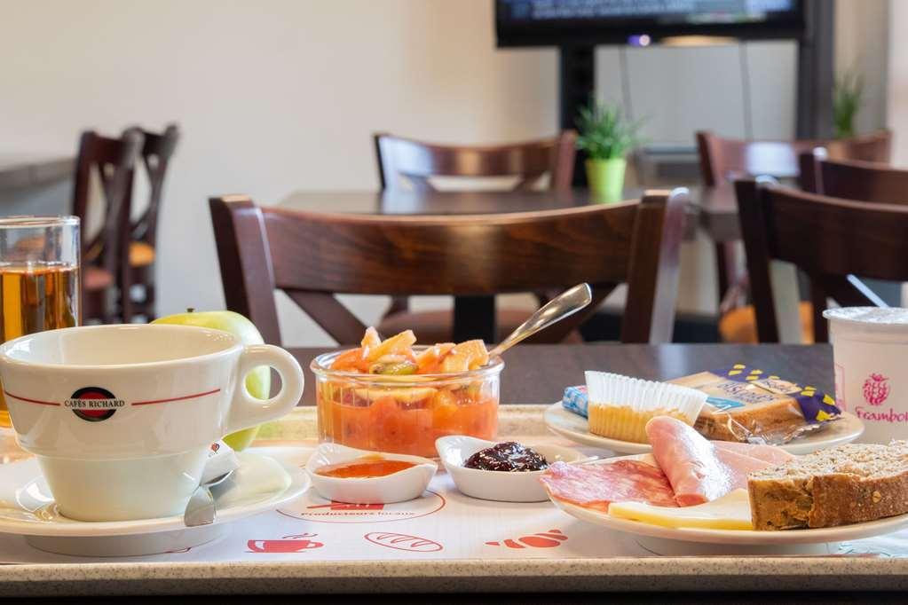 Brit Hotel Saint-Meen-Le-Grand En Broceliande Restaurante foto